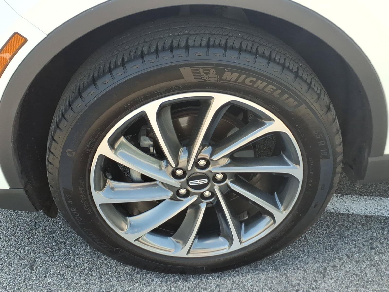 Certified 2024 Lincoln Corsair AWD w/ Equipment Group 101A image 9