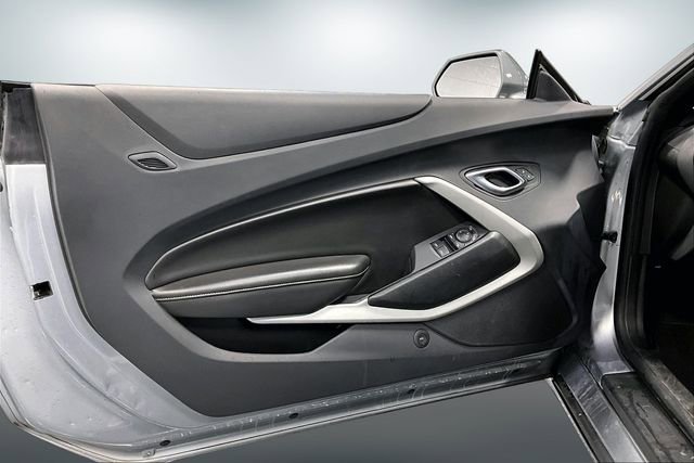 Used 2023 Chevrolet Camaro LT RWD image 17