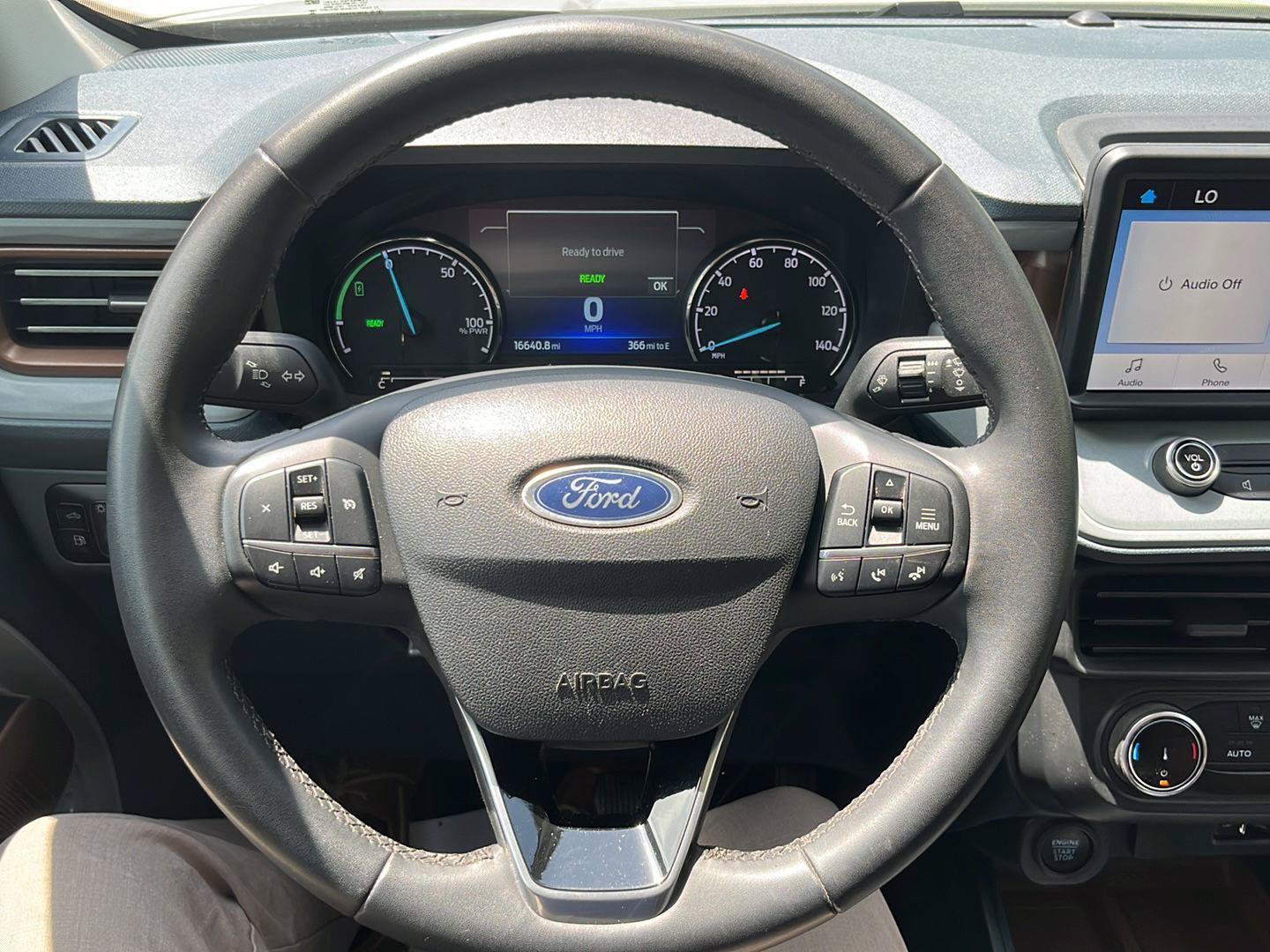Used 2023 Ford Maverick Lariat FWD image 17