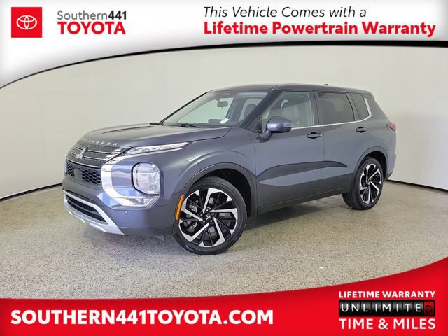 Used 2024 Mitsubishi Outlander SE video 1