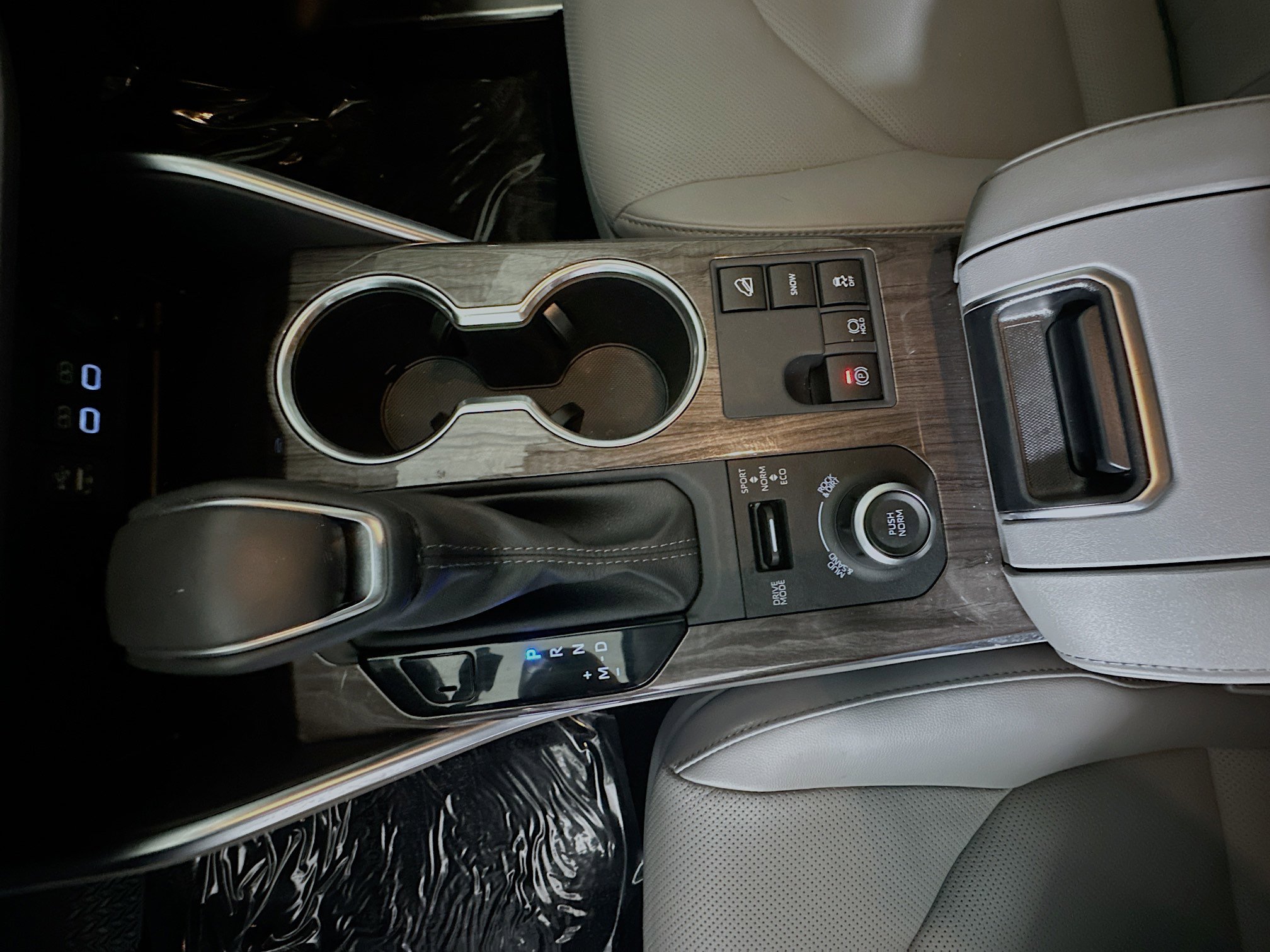 Used 2025 Toyota Highlander Platinum image 22