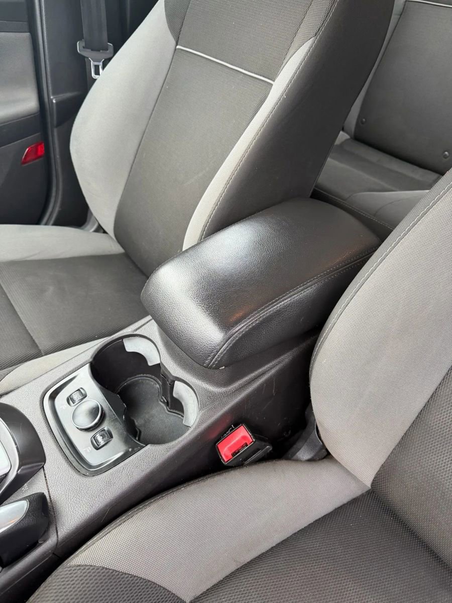 Used 2014 Ford Focus SE w/ SE Winter Package image 18