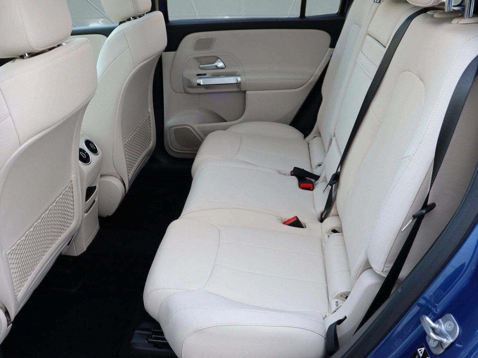 Used 2025 Mercedes-Benz GLB 250 image 13