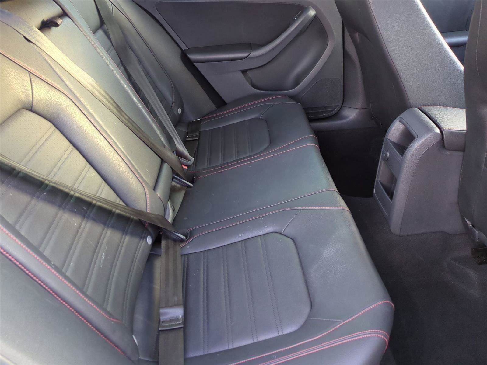 Used 2017 Volkswagen Jetta GLI FWD image 19