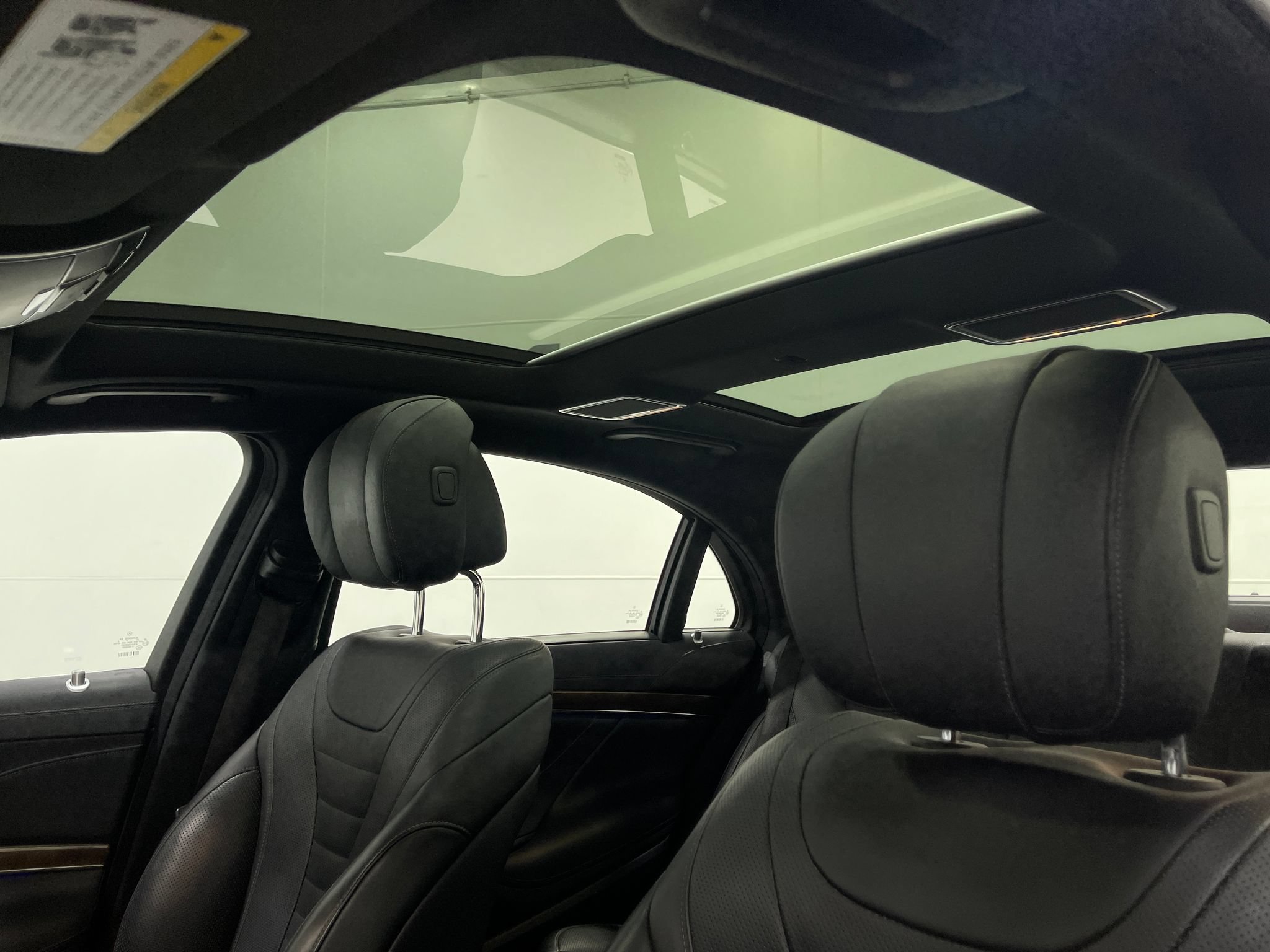 Used 2015 Mercedes-Benz S 550 4MATIC Sedan image 12