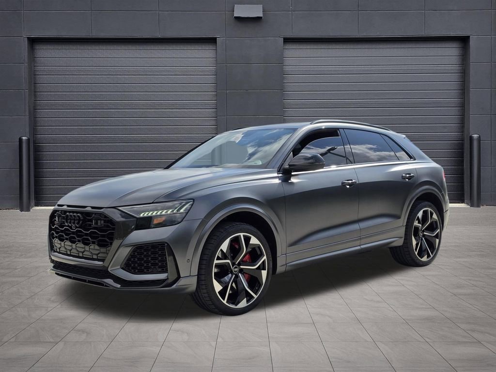 Used 2022 Audi RS Q8 AWD/4WD video 1