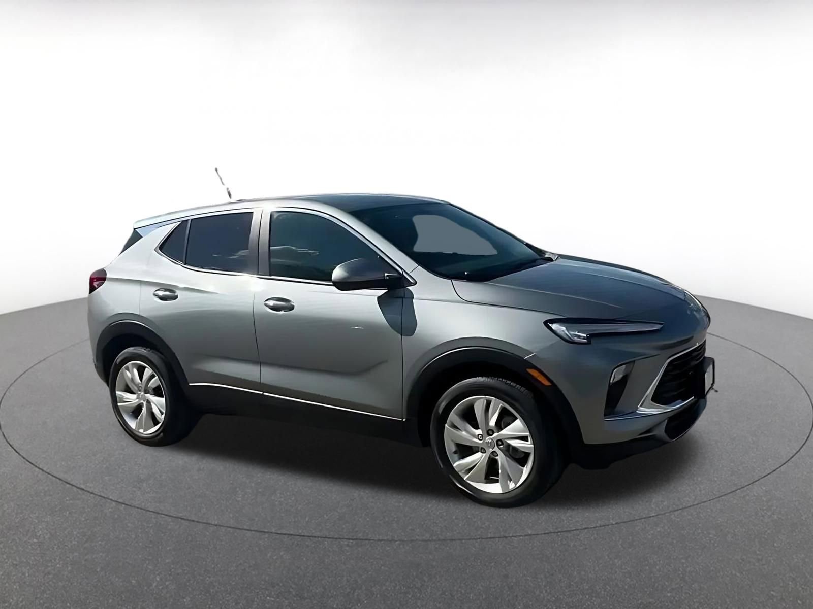 Used 2025 Buick Encore GX Preferred image 2