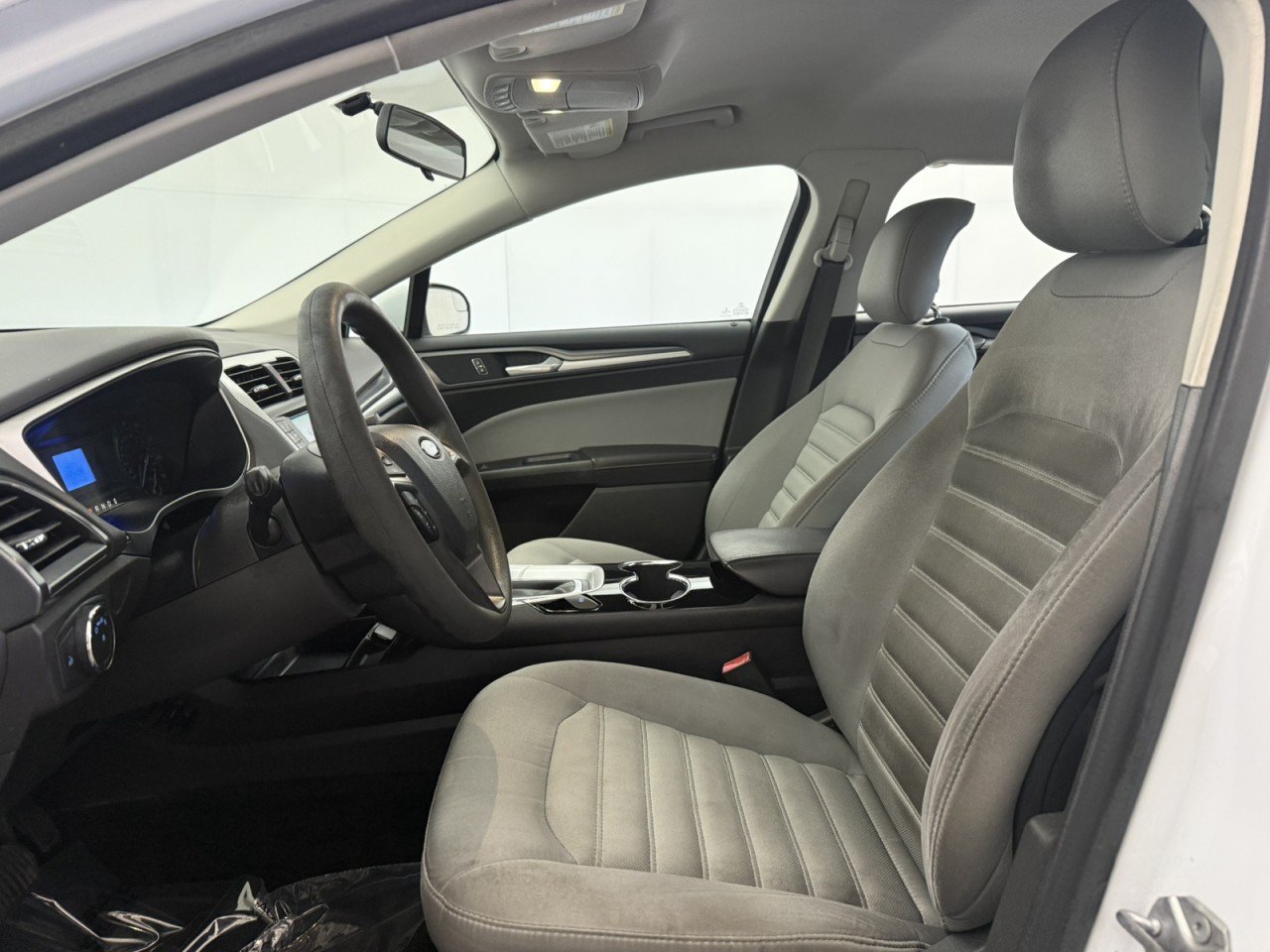 Used 2015 Ford Fusion S FWD image 14