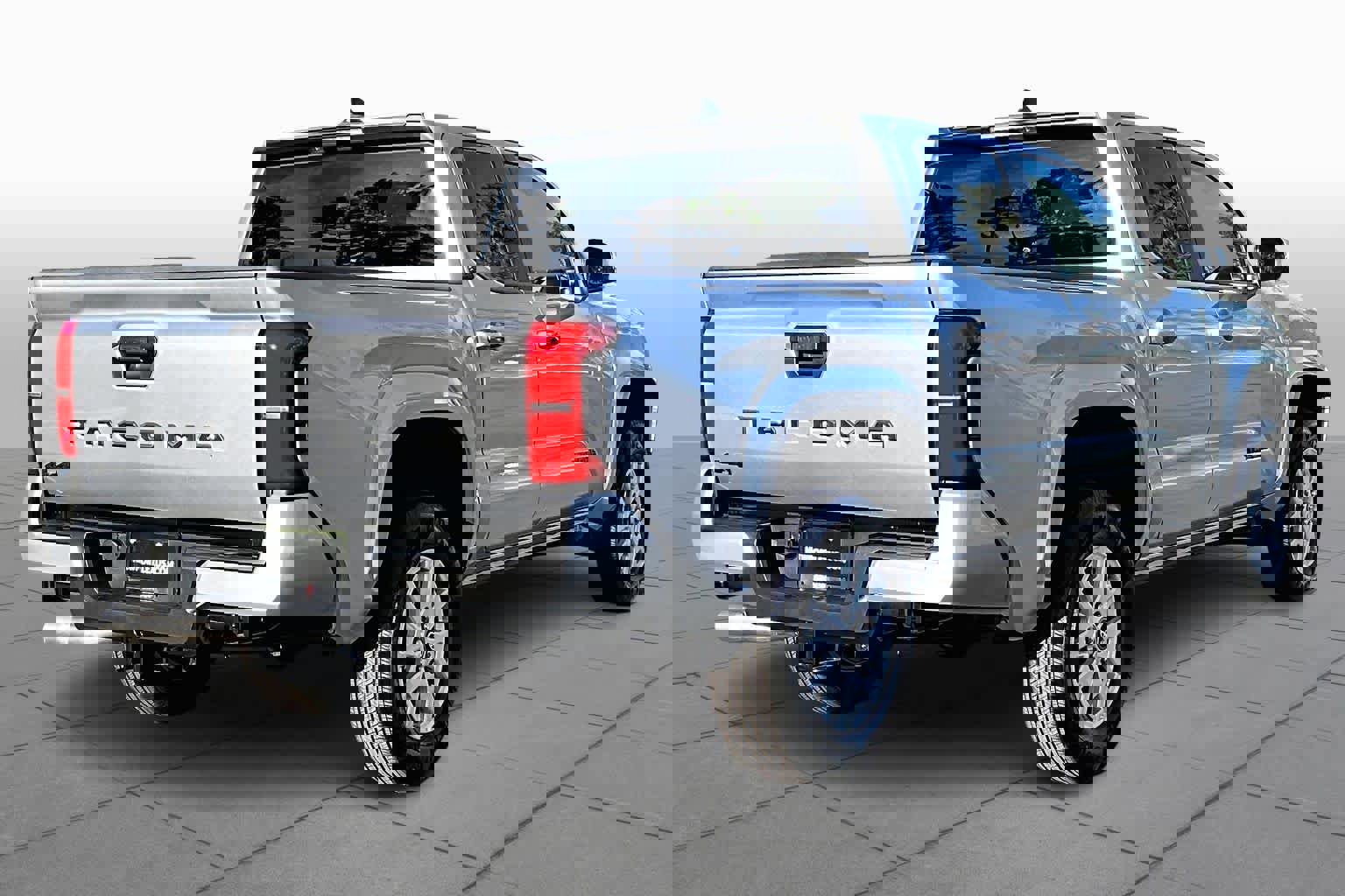 Used 2026 Toyota Tacoma SR5 image 12