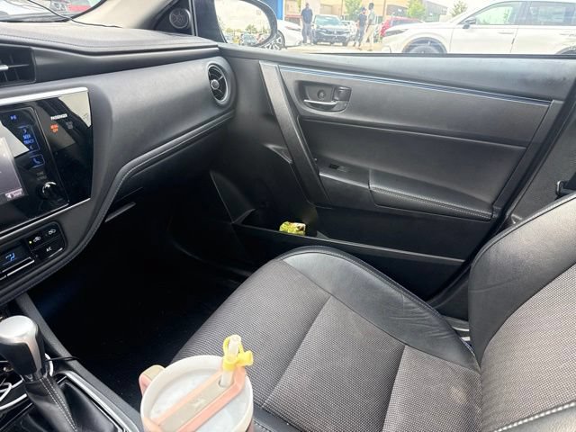 Used 2017 Toyota Corolla SE w/ Carpet Mat Package (TMS) FWD image 8