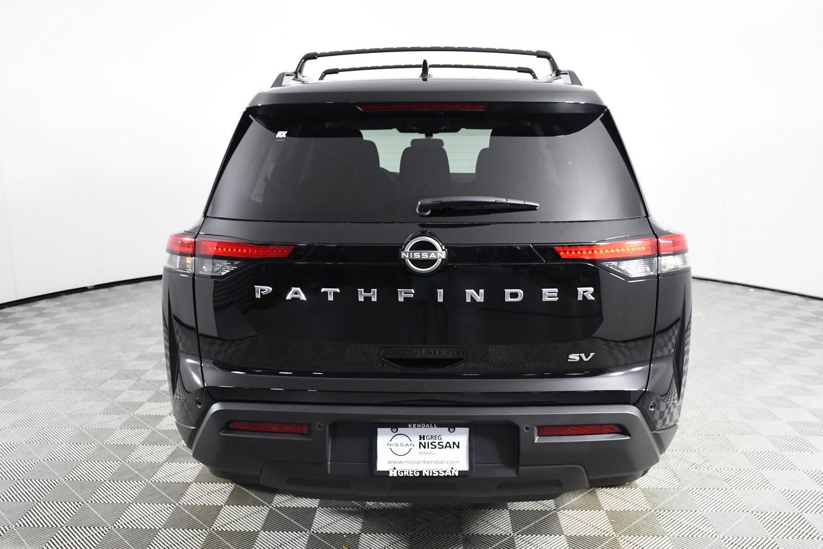 New 2024 Nissan Pathfinder SV w/ SV Premium Package FWD image 10