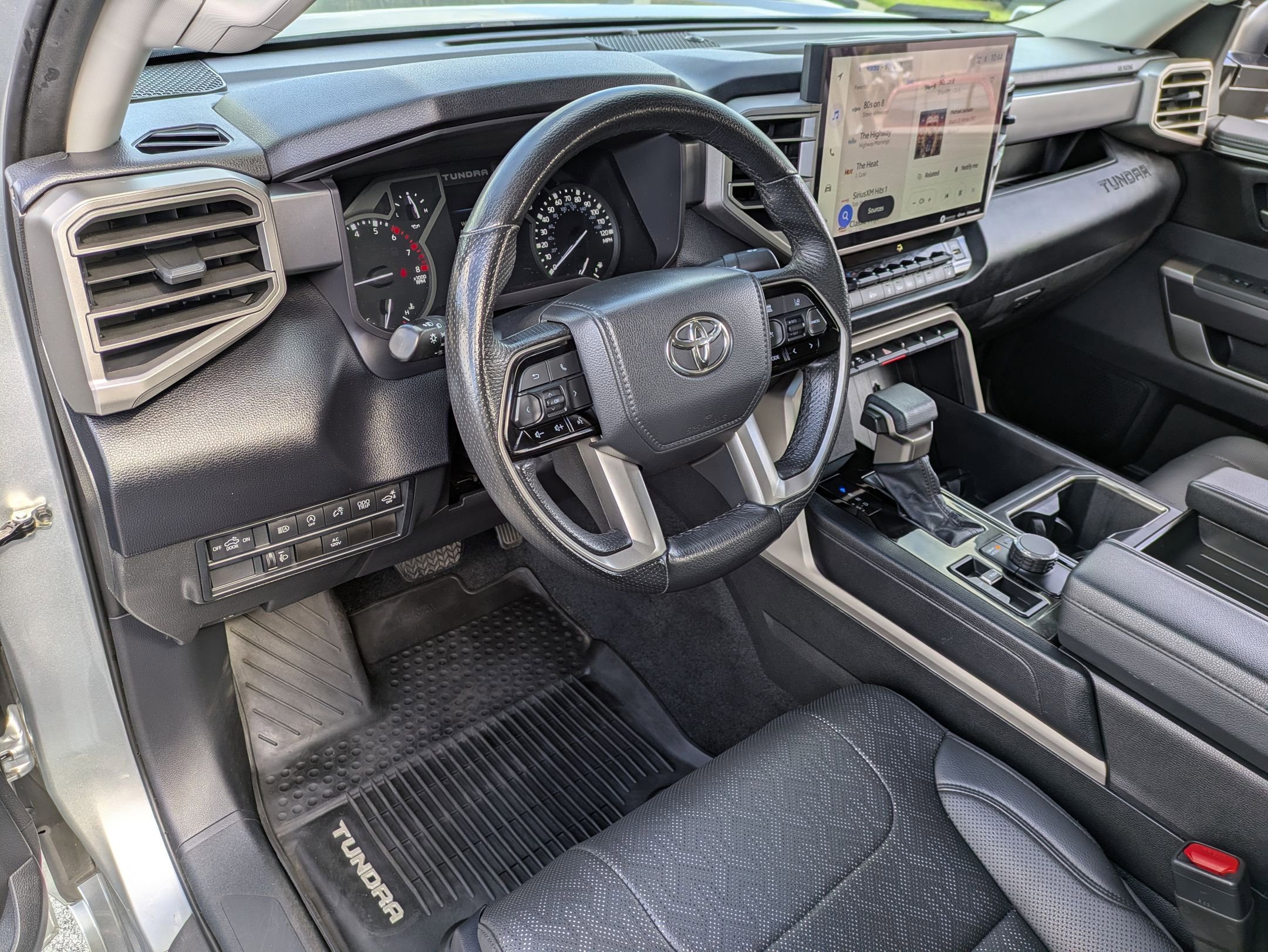 Used 2022 Toyota Tundra SR5 image 8
