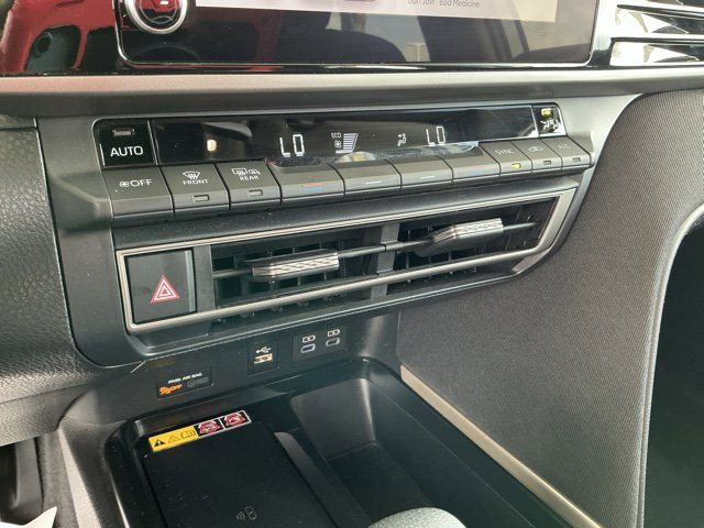 Used 2025 Toyota Camry LE FWD image 23