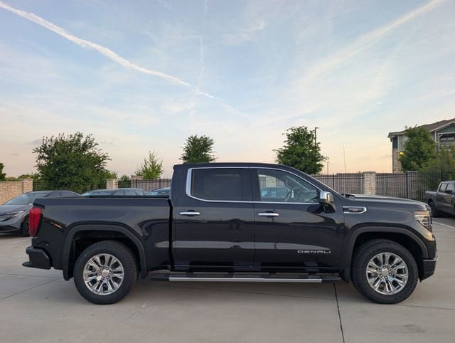 New 2026 GMC Sierra 1500 Denali w/ Technology Package image 3