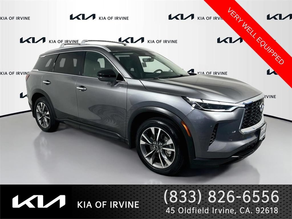 Used 2025 INFINITI QX60 Luxe w/ Cargo Package FWD image 1