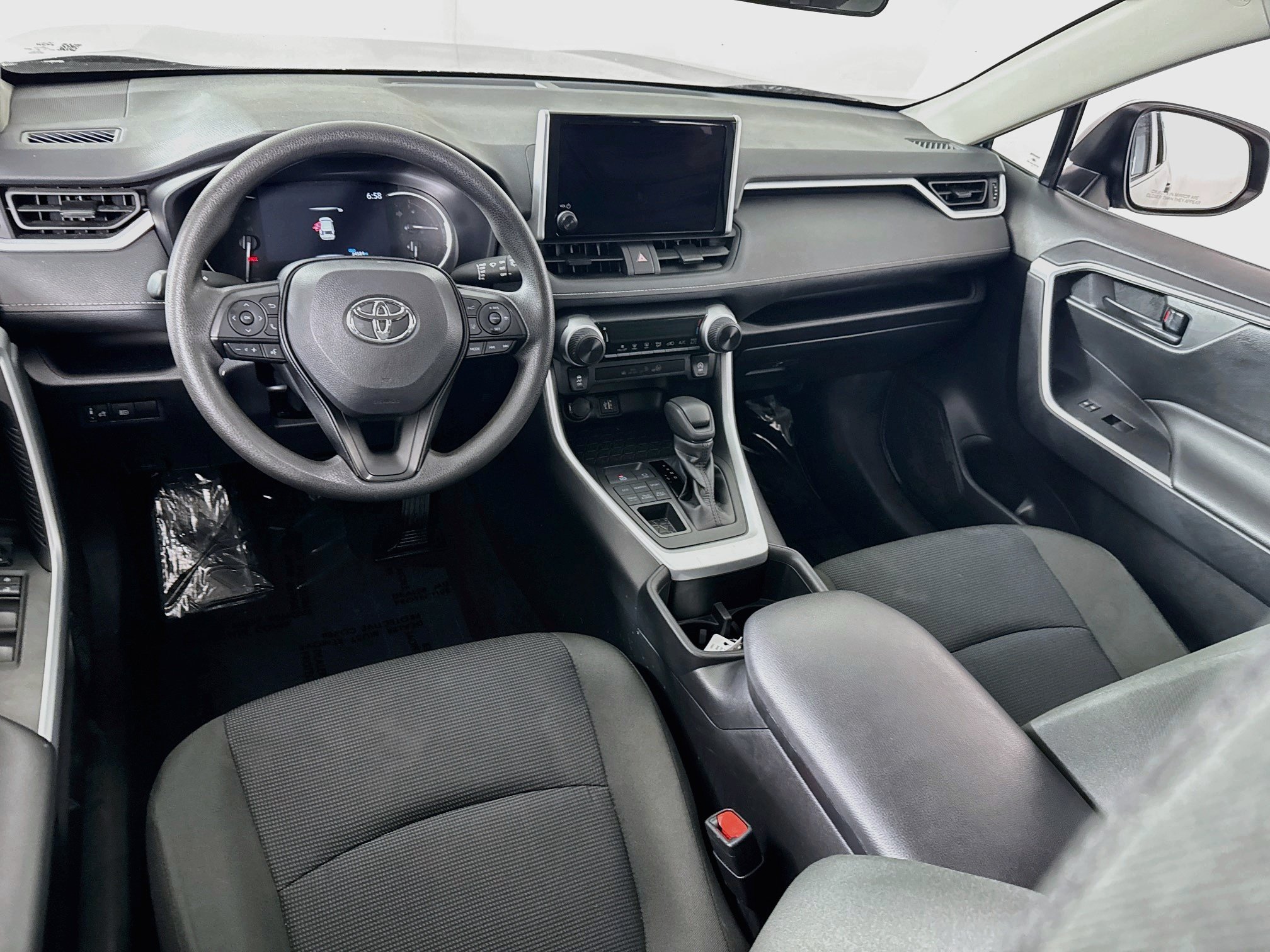 Certified 2025 Toyota RAV4 LE AWD/4WD image 18