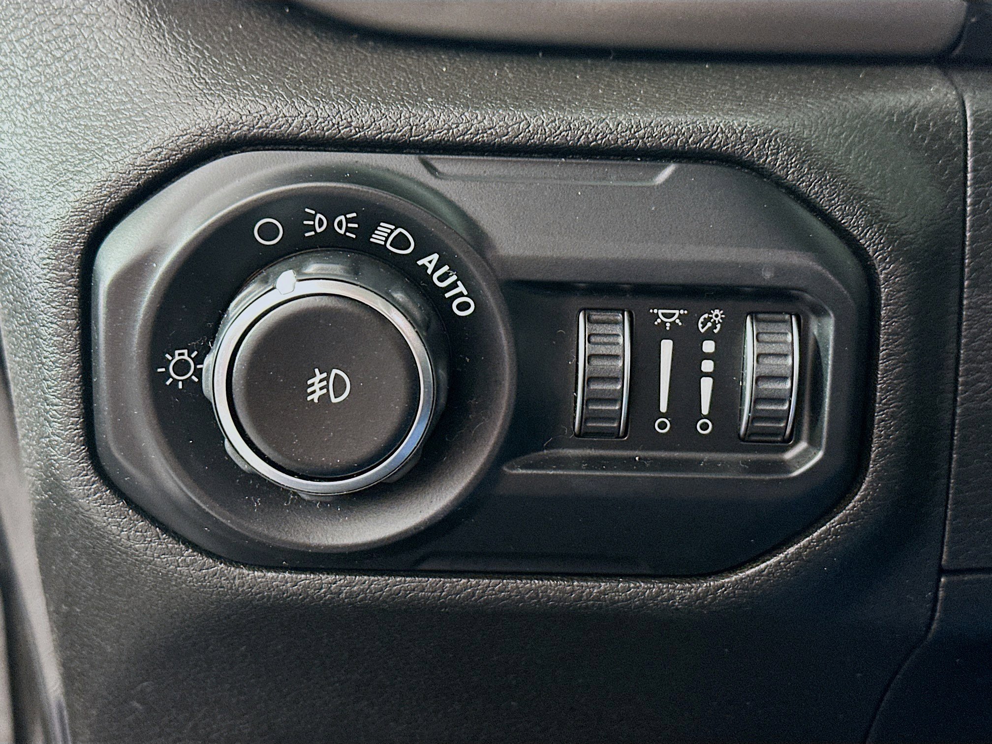 Used 2020 Jeep Wrangler Unlimited Sport S image 15