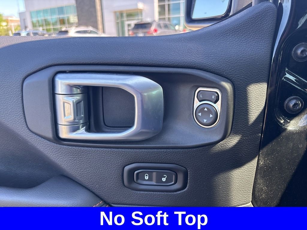 Used 2021 Jeep Gladiator Mojave AWD/4WD image 23