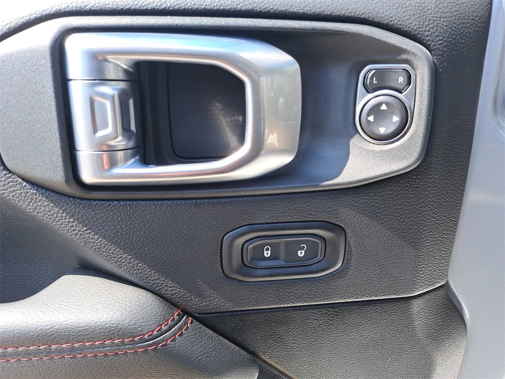 Used 2023 Jeep Wrangler Unlimited Rubicon w/ Cold Weather Group image 22