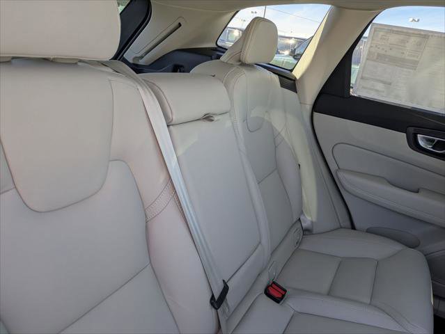 New 2026 Volvo XC60 T8 Ultra w/ Protection Package Premier image 13