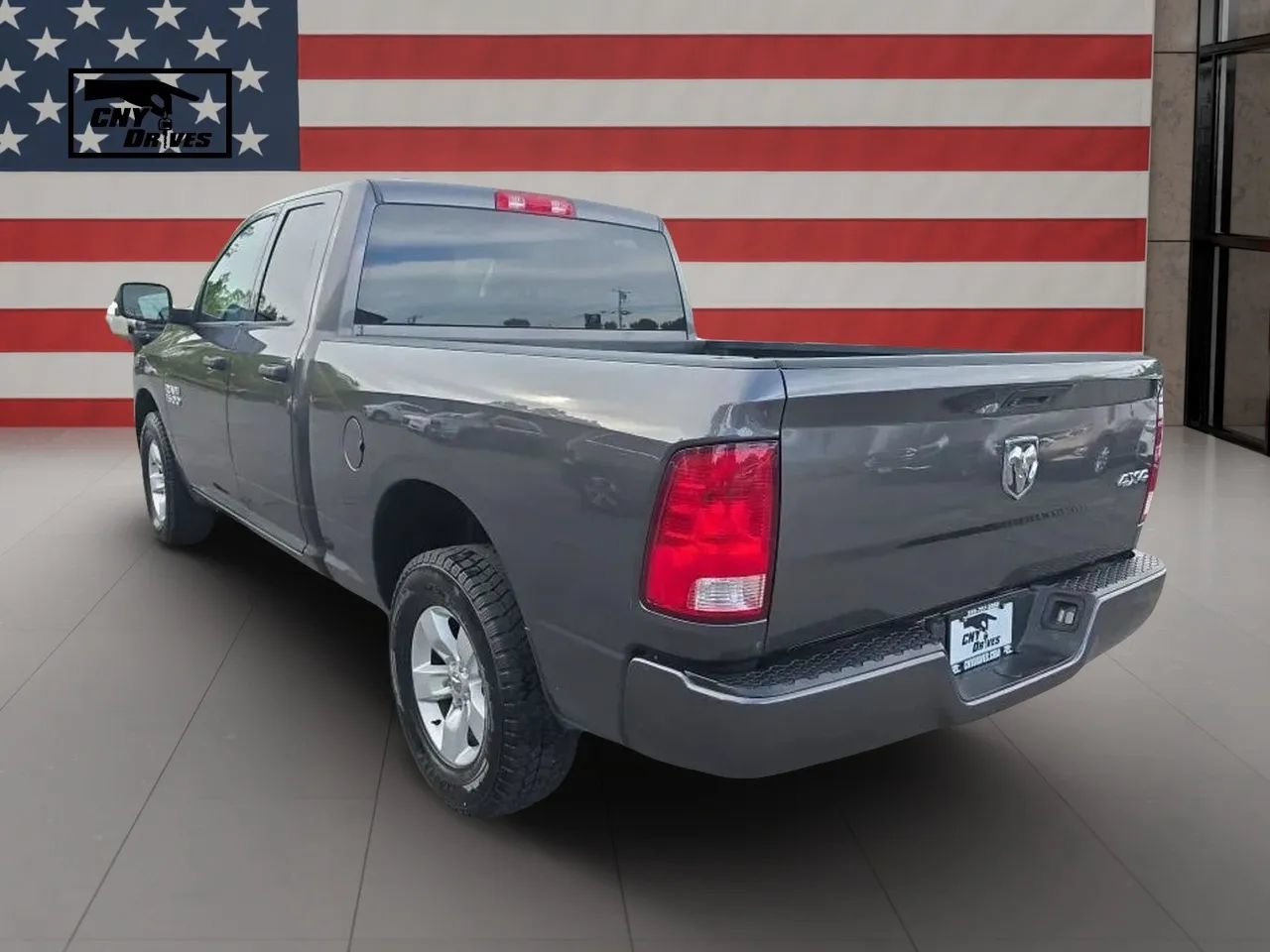 Used 2018 RAM 1500 Express AWD/4WD image 7