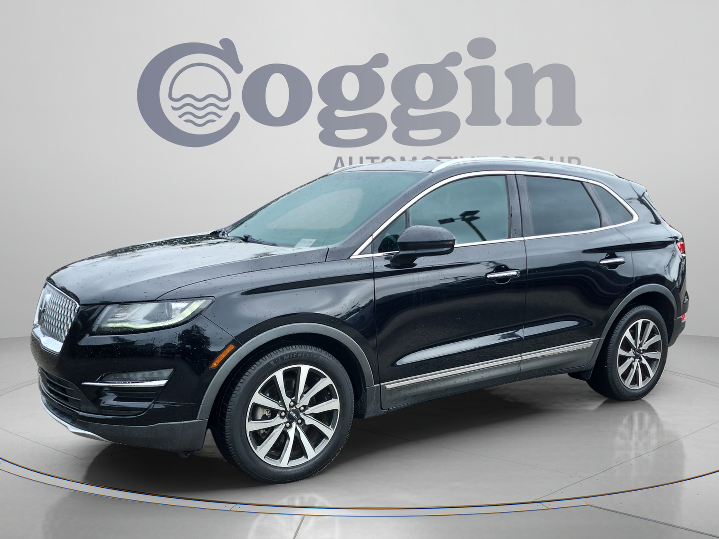 Used 2019 Lincoln MKC Reserve FWD image 1