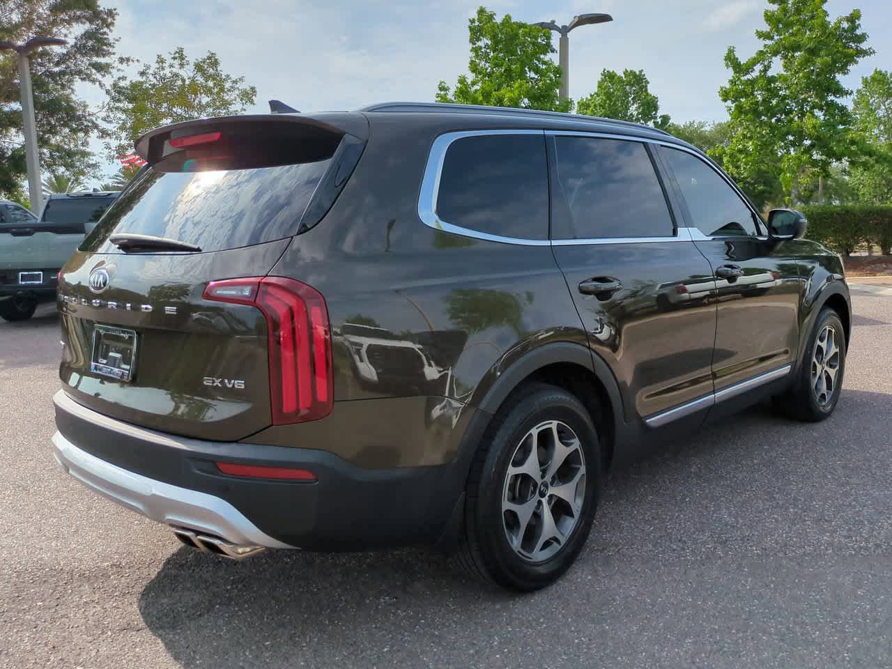 Used 2020 Kia Telluride EX AWD/4WD image 6
