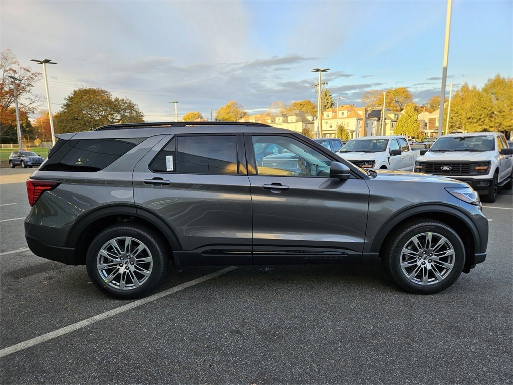 New 2026 Ford Explorer Active image 6