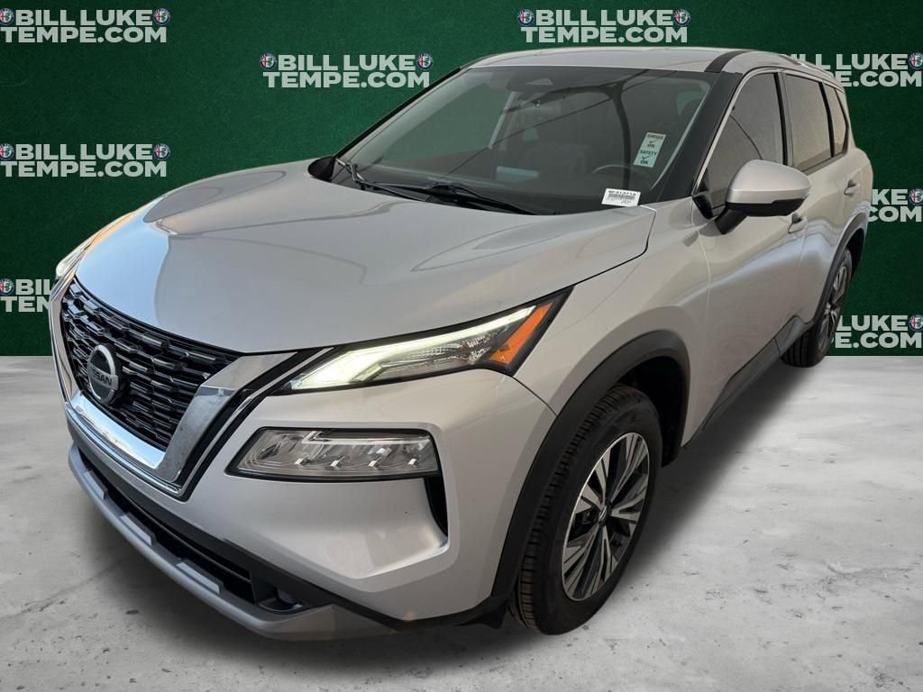 Used 2021 Nissan Rogue SV image 4