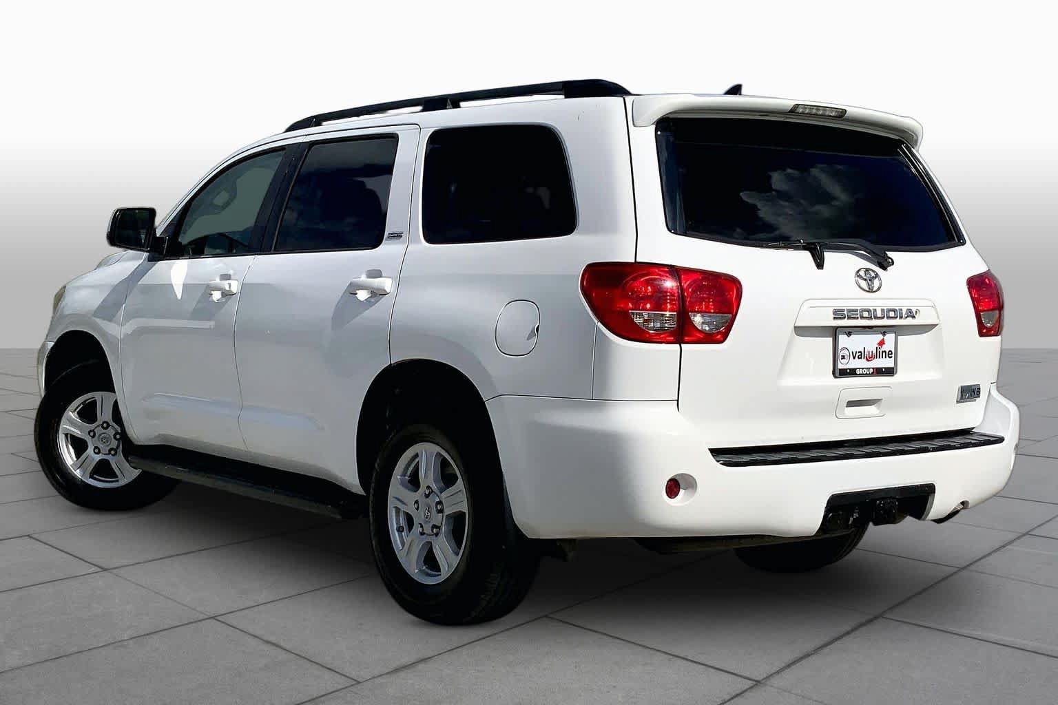 Used 2017 Toyota Sequoia SR5 RWD image 12