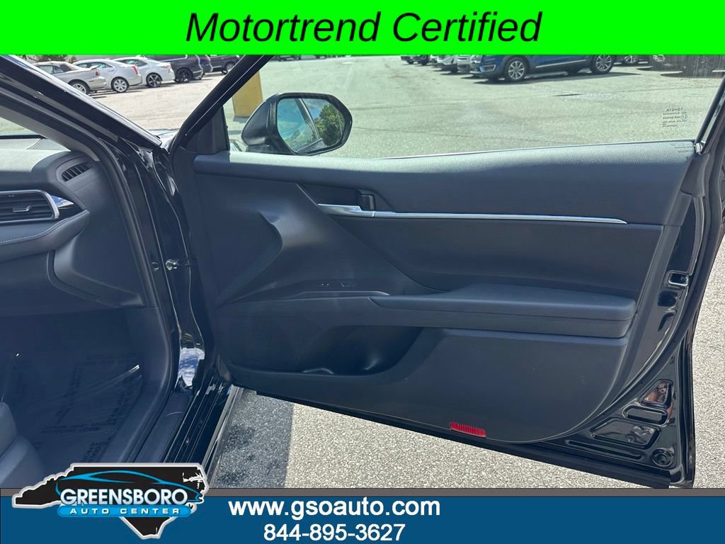Used 2024 Toyota Camry SE FWD image 18