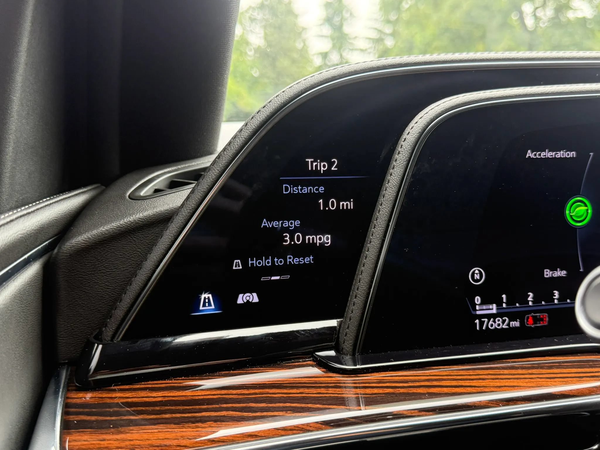 Used 2022 Cadillac Escalade ESV Luxury AWD/4WD image 18