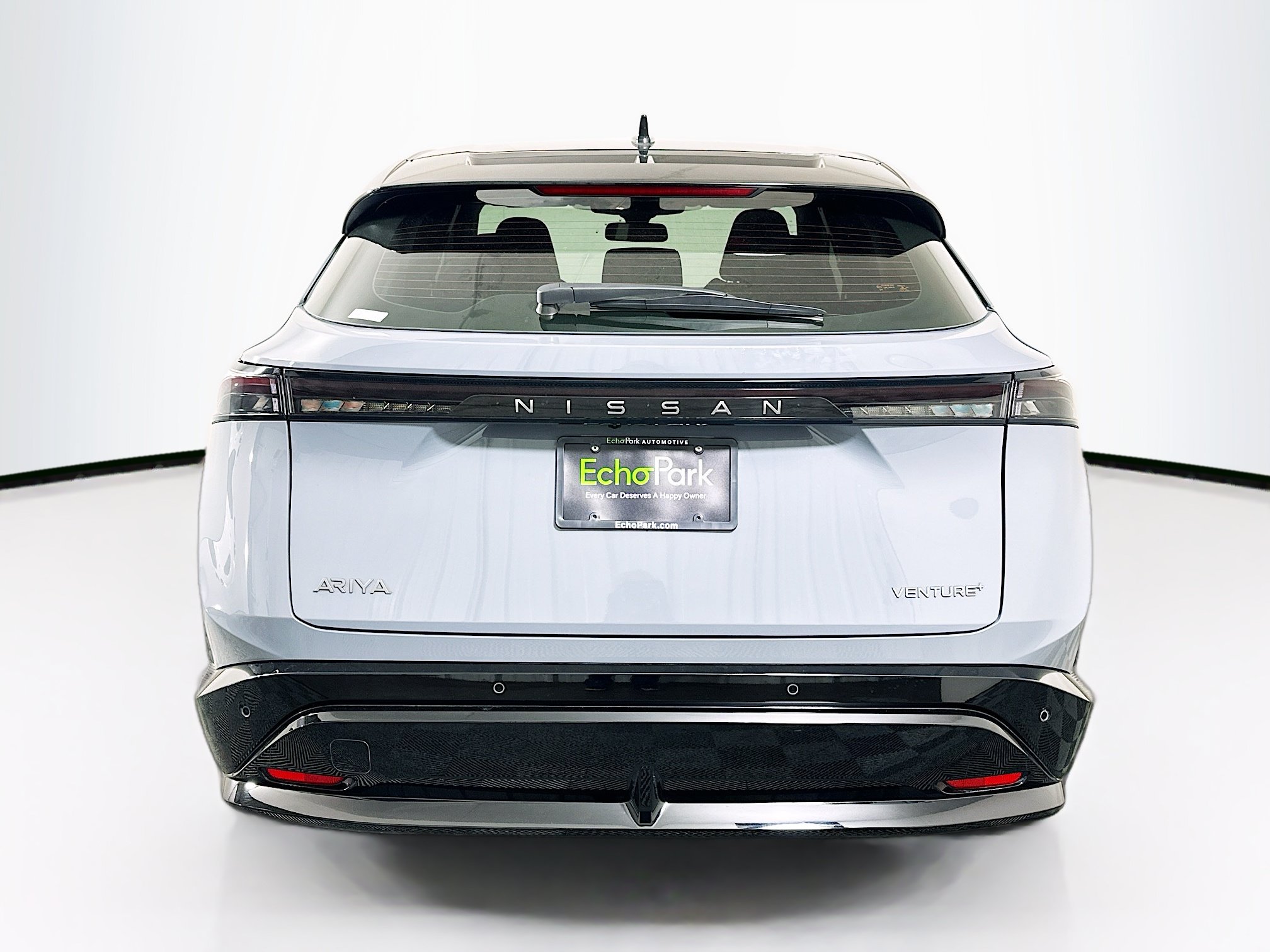 Used 2023 Nissan Ariya FWD image 7