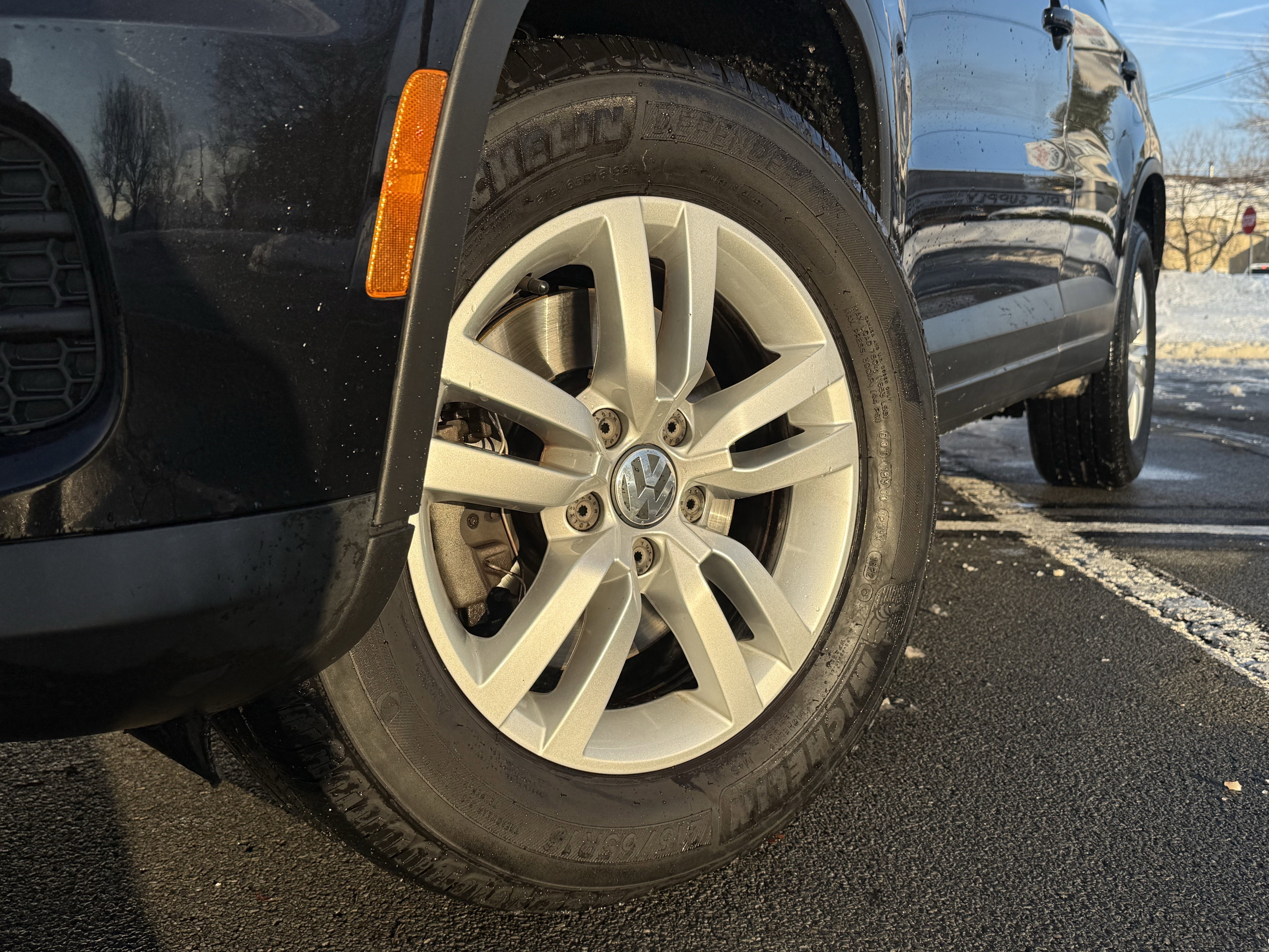 Used 2016 Volkswagen Tiguan S image 7