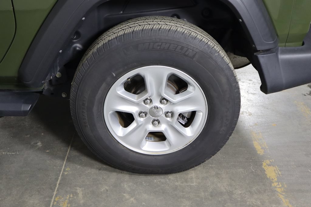 Used 2022 Jeep Wrangler Sport AWD/4WD image 43