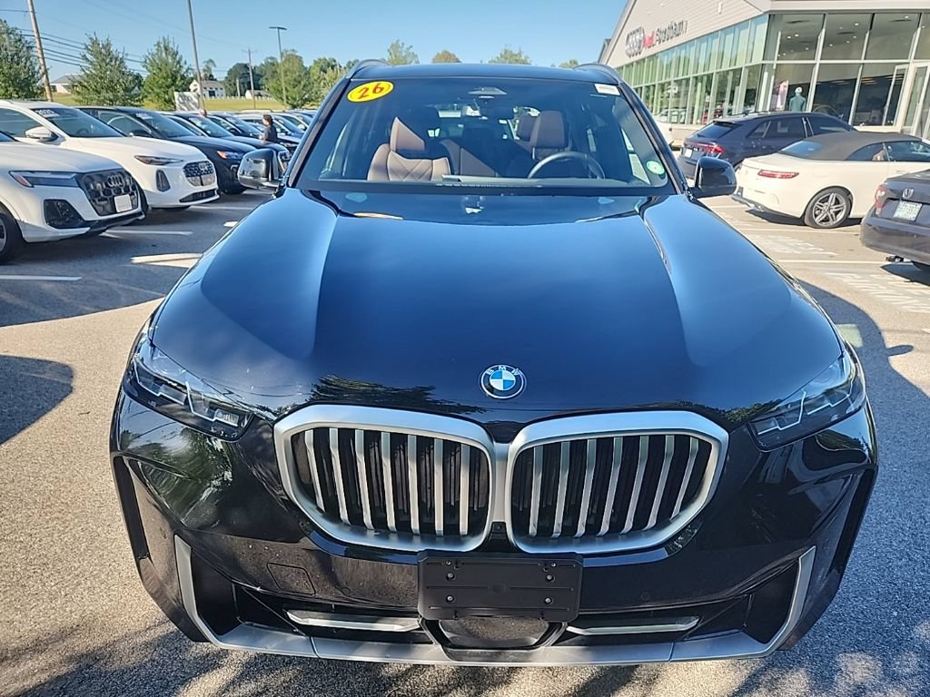 Used 2026 BMW X5 xDrive40i w/ Parking Assistance Package AWD/4WD image 2