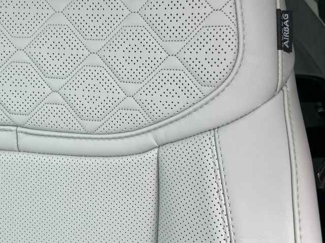 New 2026 Ford Explorer Platinum w/ LUX Leather Package AWD/4WD image 16