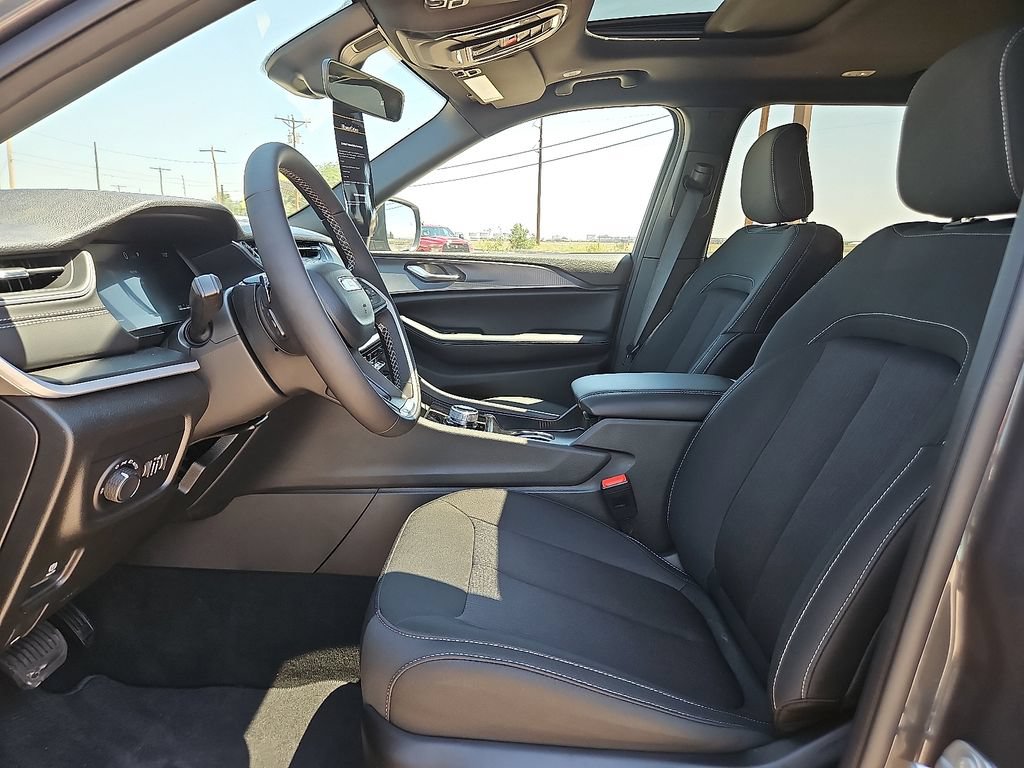 New 2026 Jeep Grand Cherokee L 4WD image 14