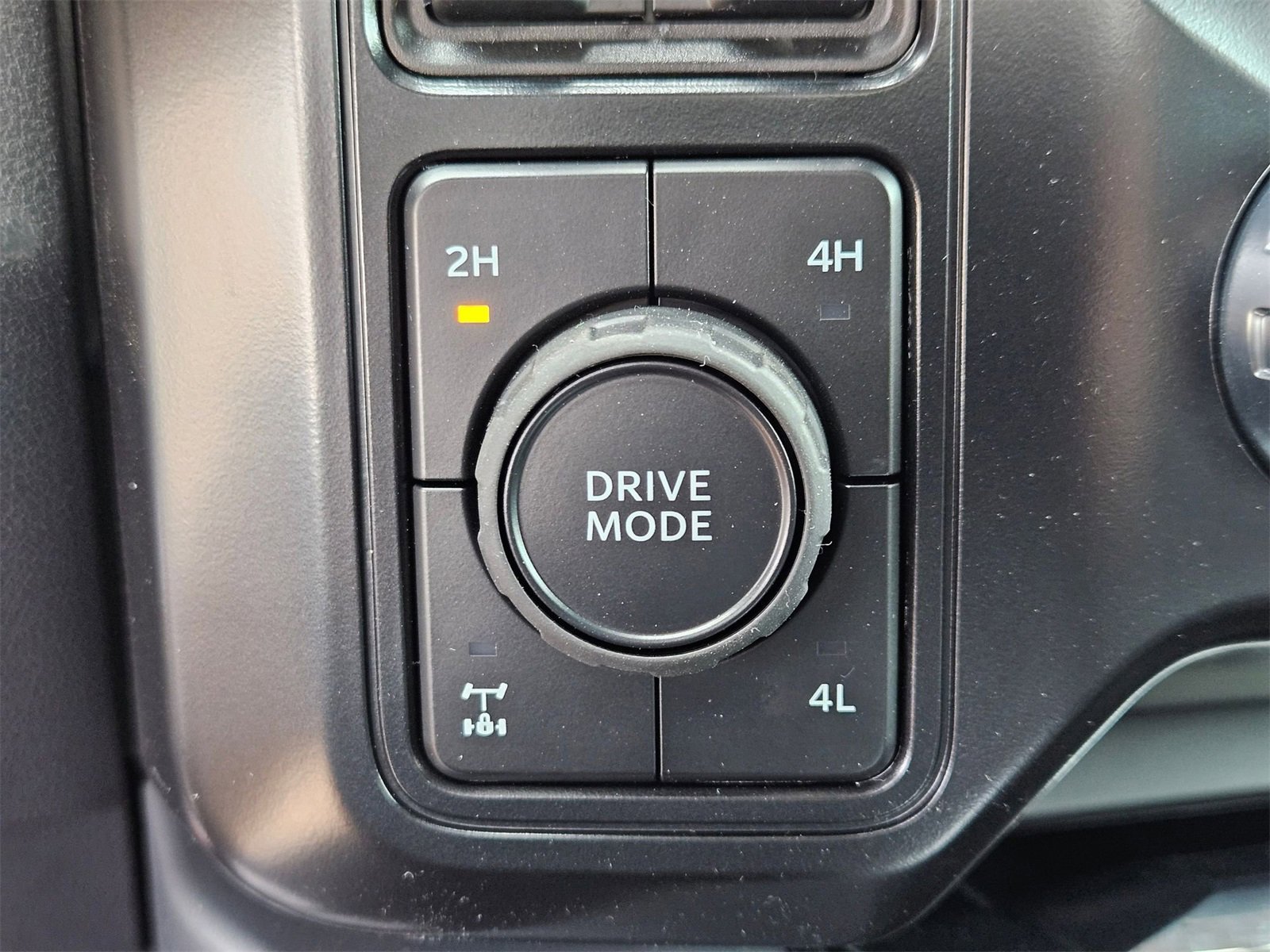 New 2025 Ford F350 Lariat w/ Lariat Ultimate Package image 16