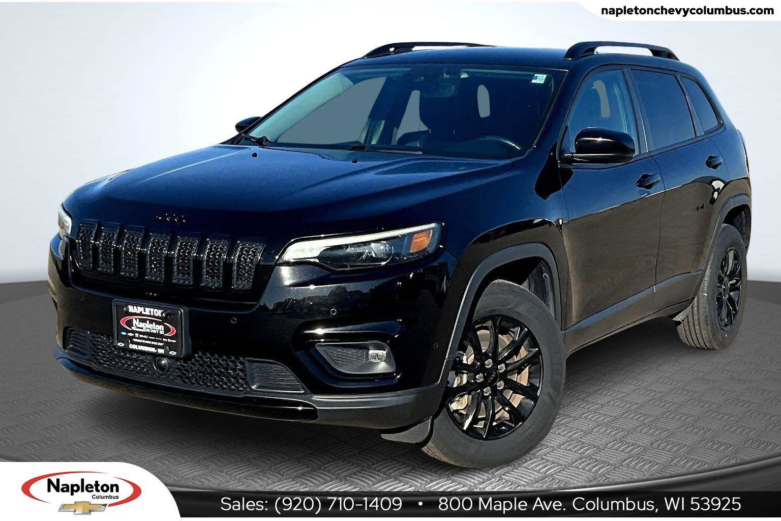 Used 2023 Jeep Cherokee Altitude Lux image 1