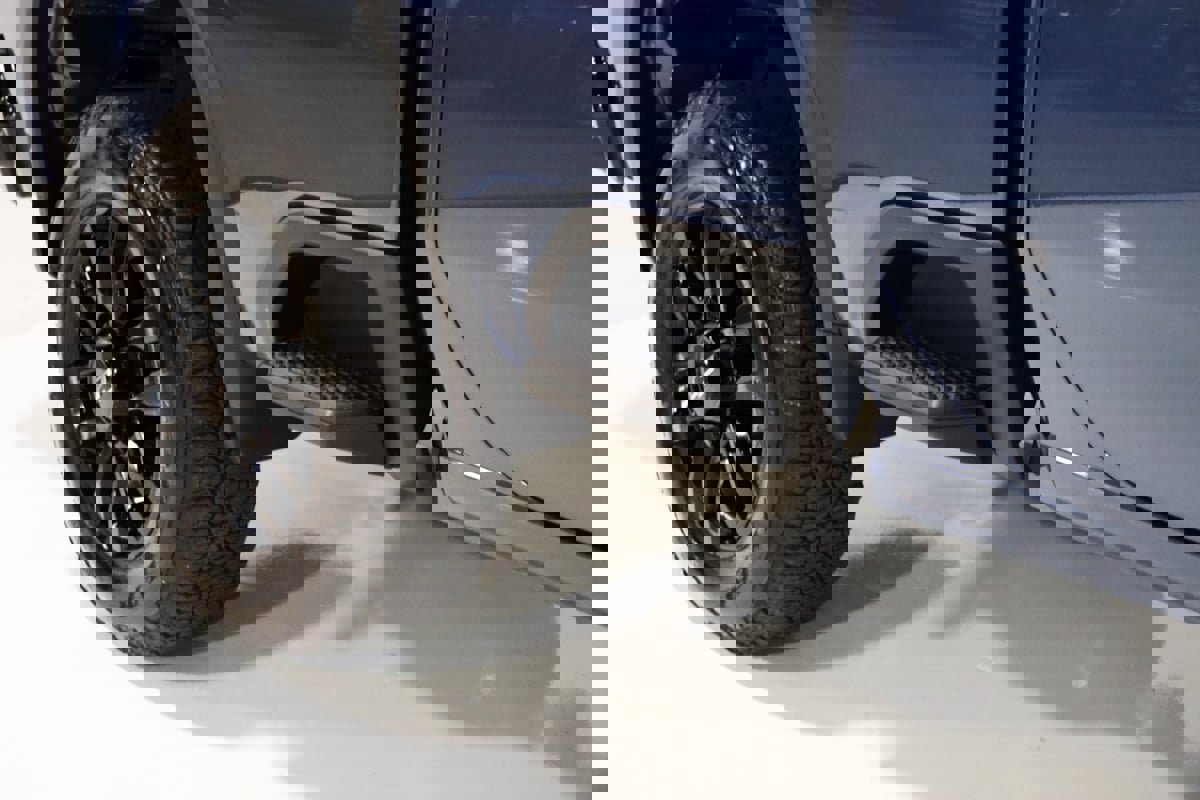 Used 2026 Chevrolet Silverado 2500 Custom w/ Custom Value Package image 9