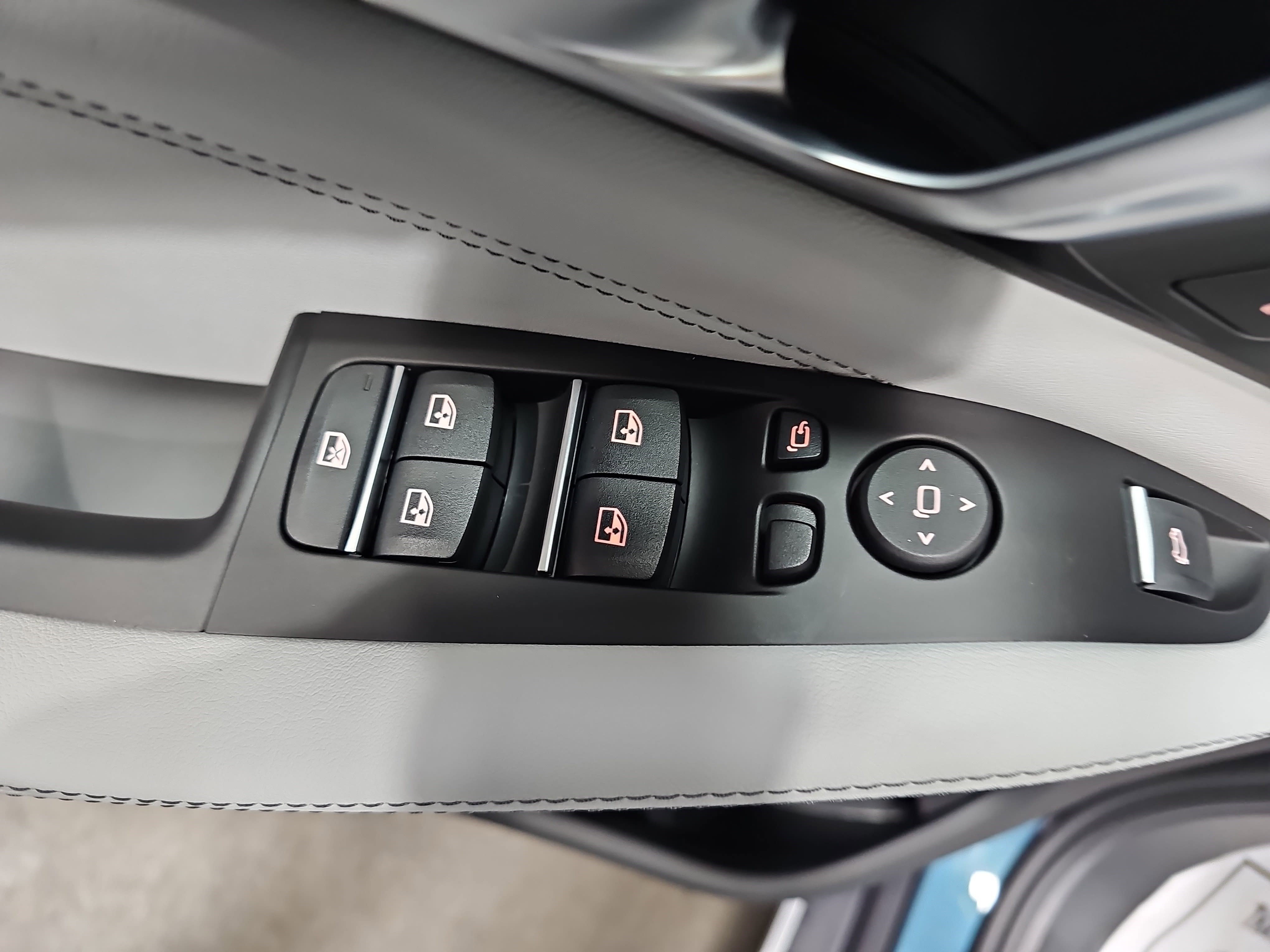 New 2026 BMW X5 xDrive40i w/ Climate Comfort Package image 28