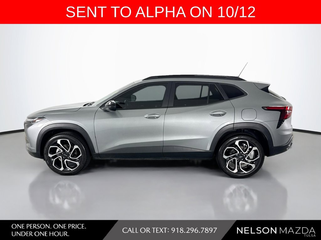 Used 2024 Chevrolet Trax RS w/ Driver Confidence Package FWD image 8