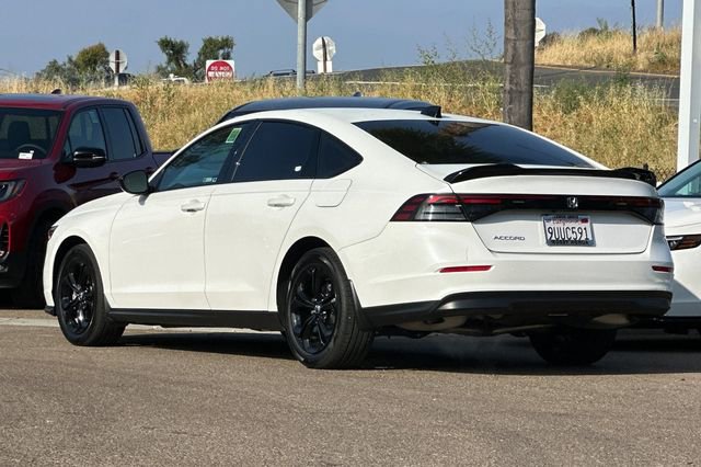 Certified 2025 Honda Accord SE image 8
