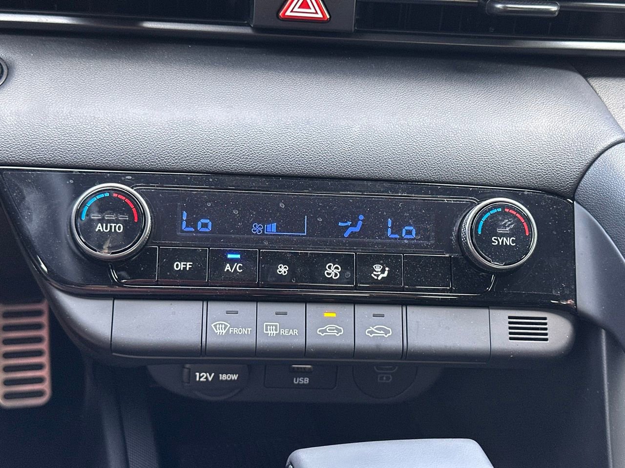 Certified 2026 Hyundai Elantra Sport FWD image 31
