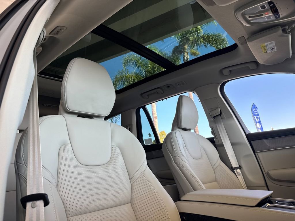 New 2026 Volvo XC90 B6 Ultra image 17