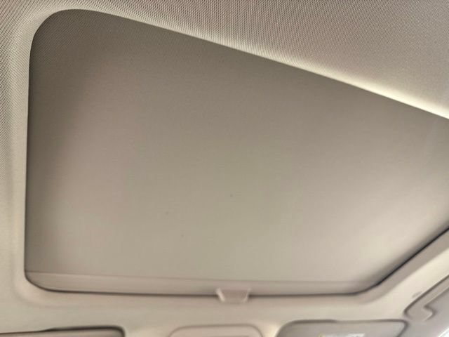 Used 2023 Buick Enclave Essence w/ Experience Buick Package AWD/4WD image 27