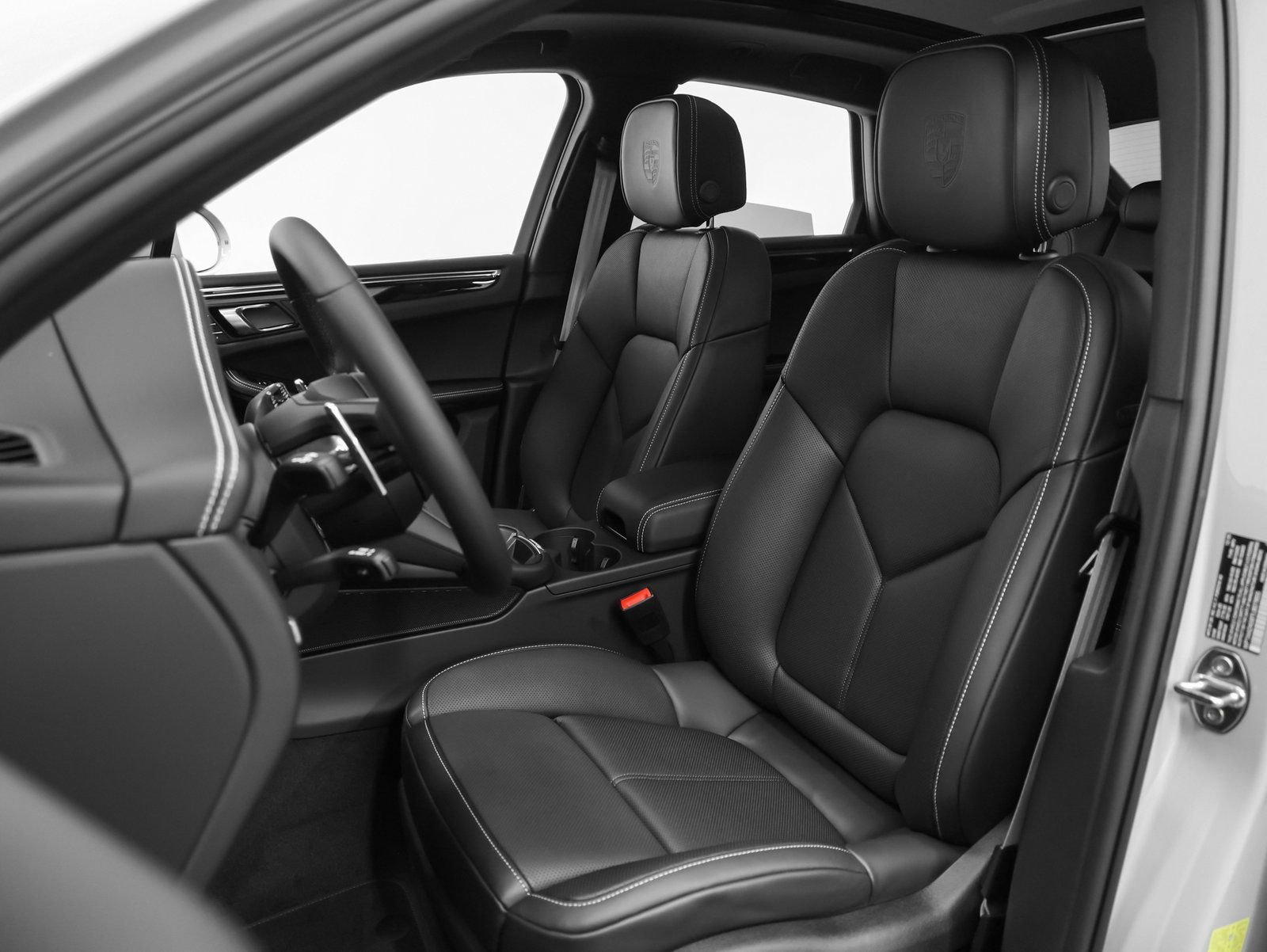 New 2026 Porsche Macan image 47