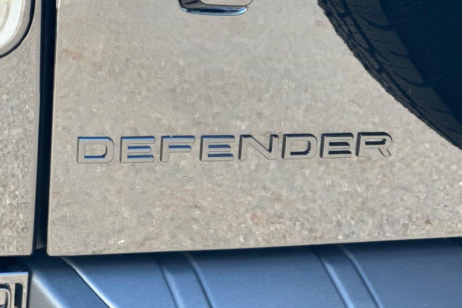 New 2026 Land Rover Defender 110 OCTA AWD/4WD image 29