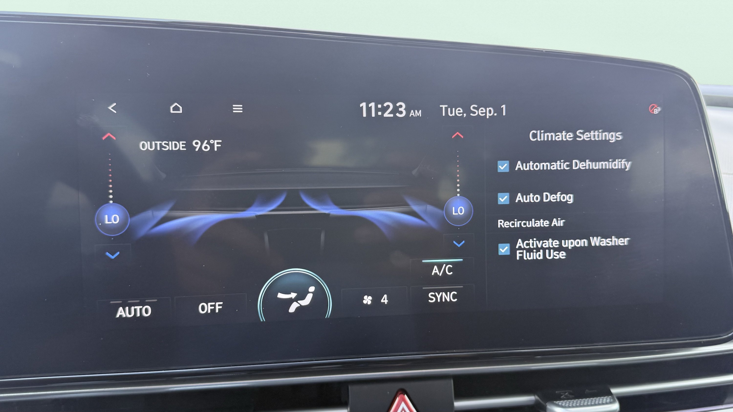 Used 2025 Hyundai Elantra SEL FWD image 64